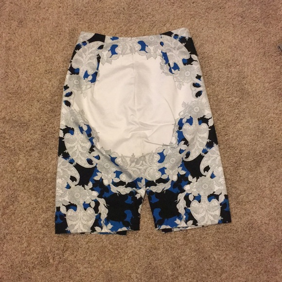 Pattern pencil skirt - Picture 3 of 3